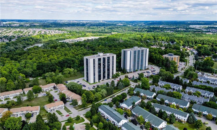 1605-35 Green Valley Drive