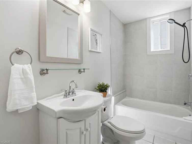 95 East 23rd Street, Hamilton, ON, L8V 2W7 - 23