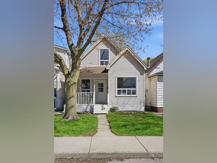 95 East 23rd Street, Hamilton, ON, L8V 2W7 - 2