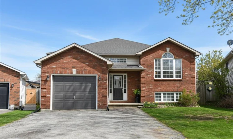 21 Glengary Crescent