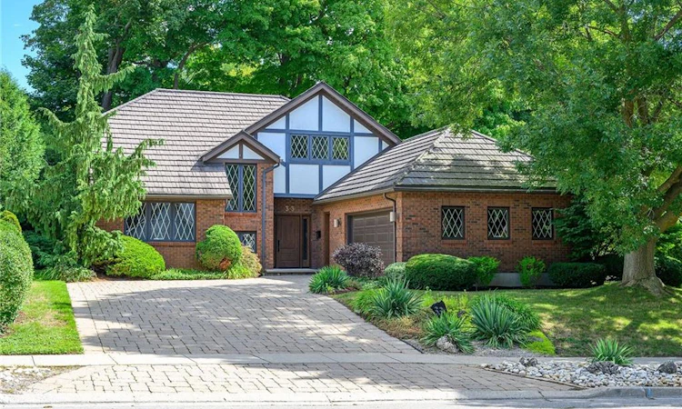 33 Walnut Drive