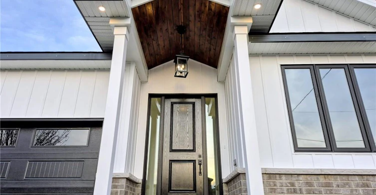 Main-115 Chesley Street, Hamilton, ON, L9C 3V9 - 2