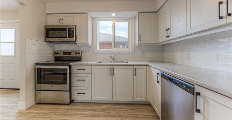 2-40 Daniel Avenue, Woolwich, ON, N2K 2E9 - 12