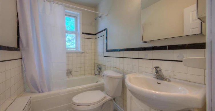 9-141 Chapel Street, Kitchener, ON, N2H 2T6 - 10
