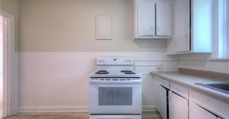9-141 Chapel Street, Kitchener, ON, N2H 2T6 - 8