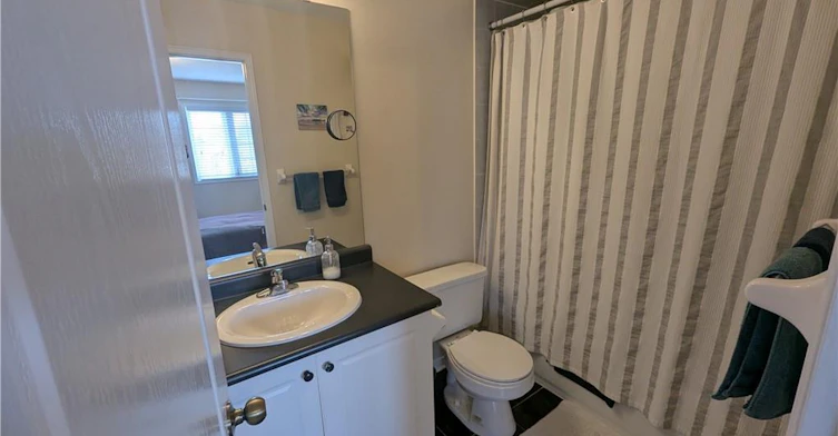 2307 Sutton Drive, Burlington, ON, L7L 6Z3 - 12