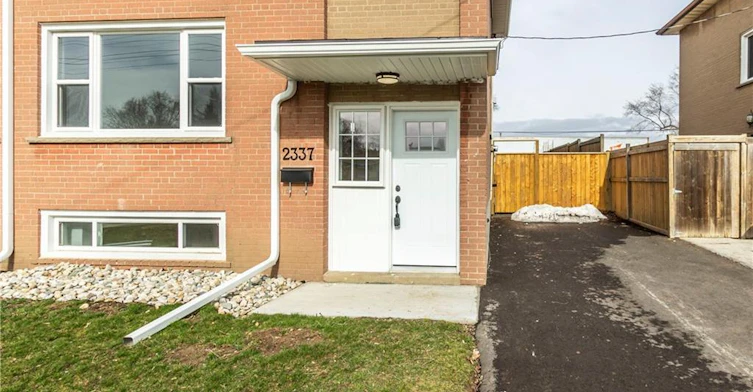 2337 Barclay Road, Burlington, ON, L7R 2B7 - 2