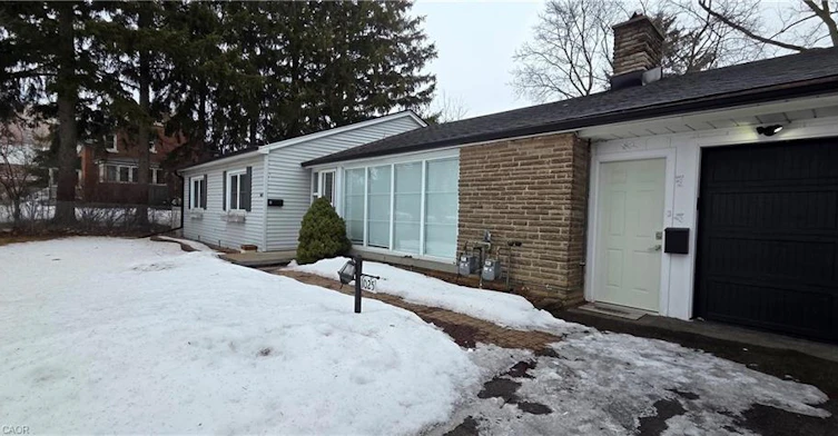 Upper-1025 Queens Boulevard, Kitchener, ON, N2M 1B8