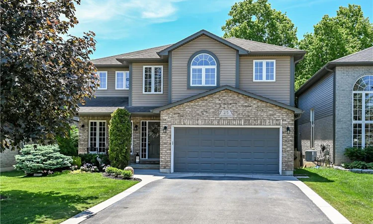 25 Southwood Crescent