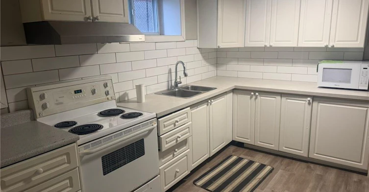 LOWER-10 Terrace Drive, Hamilton, ON, L9A 2Y6 - 4