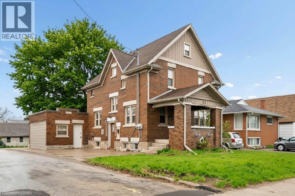 22 Dellroy Avenue, Kitchener, ON, N2A 2S1