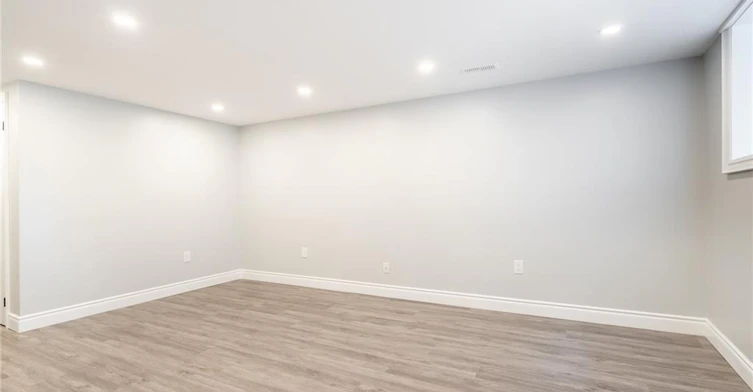 2-5482 Randolph Crescent, Burlington, ON, L7L 3C5 - 9