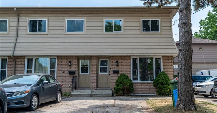 16-117 Bonaventure Drive, Hamilton, ON, L9C 4P8