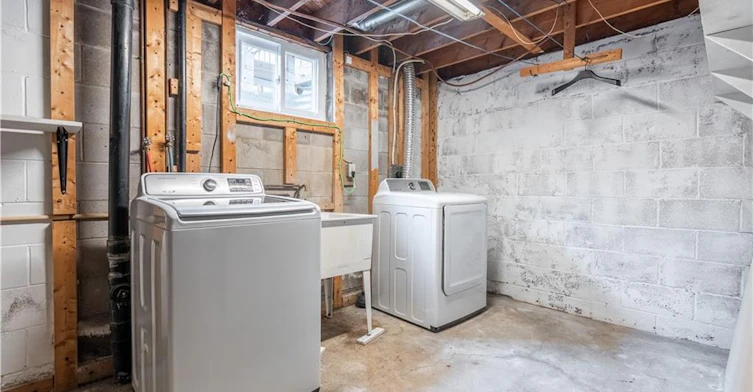 16-117 Bonaventure Drive, Hamilton, ON, L9C 4P8 - 17