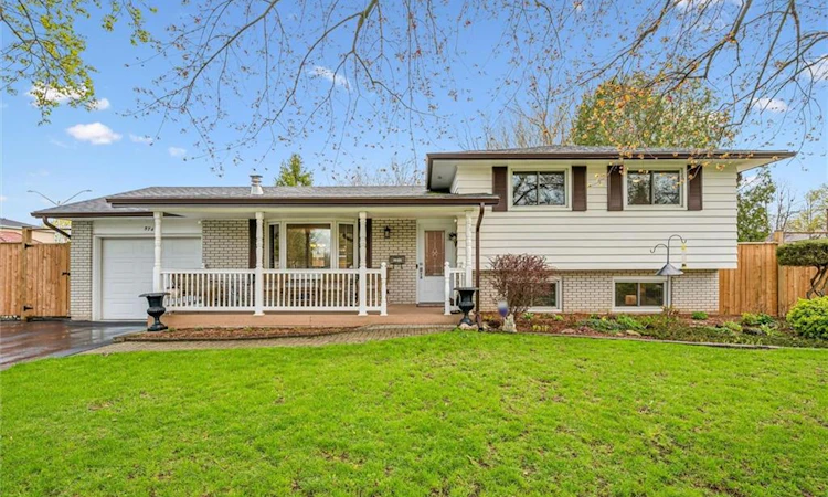 574 Sprucehill Avenue