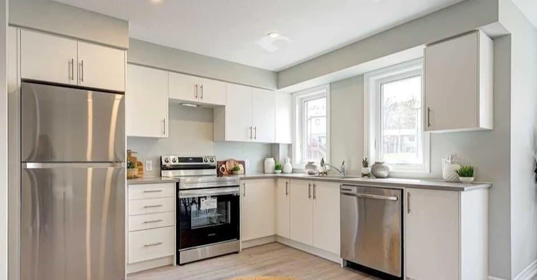 281 Chapel Hill Drive, Kitchener, ON, N2R 0S4 - 8