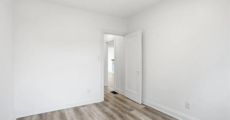 1-105 Longwood Road N, Hamilton, ON, L8S 3V5 - 20