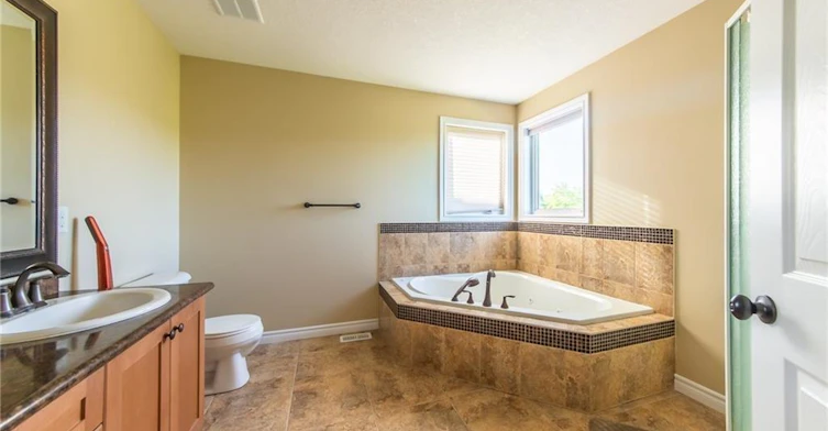 38 Parkvale Drive, Kitchener, ON, N2R 1Z5 - 28