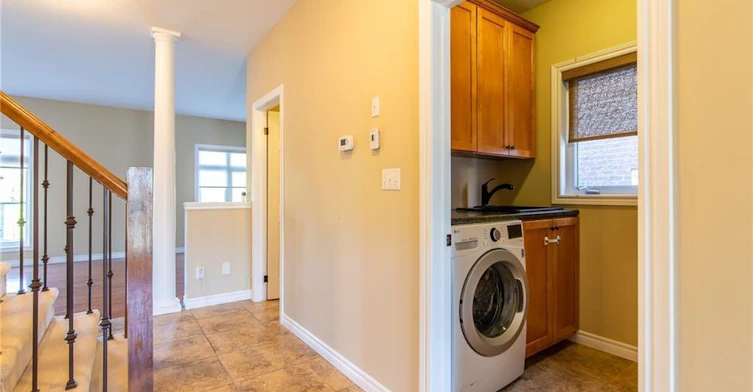 38 Parkvale Drive, Kitchener, ON, N2R 1Z5 - 6