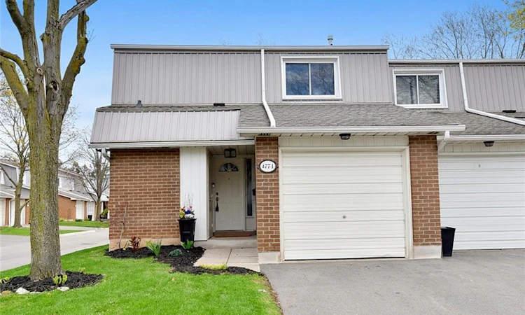 1-477 Woodview Road