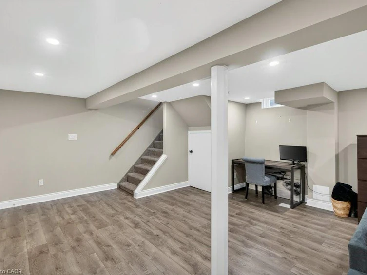 24 Braeheid Avenue, Hamilton, ON, L8B 0C5 - 29