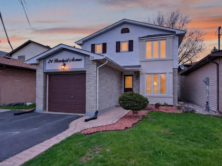 24 Braeheid Avenue, Hamilton, ON, L8B 0C5 - 2