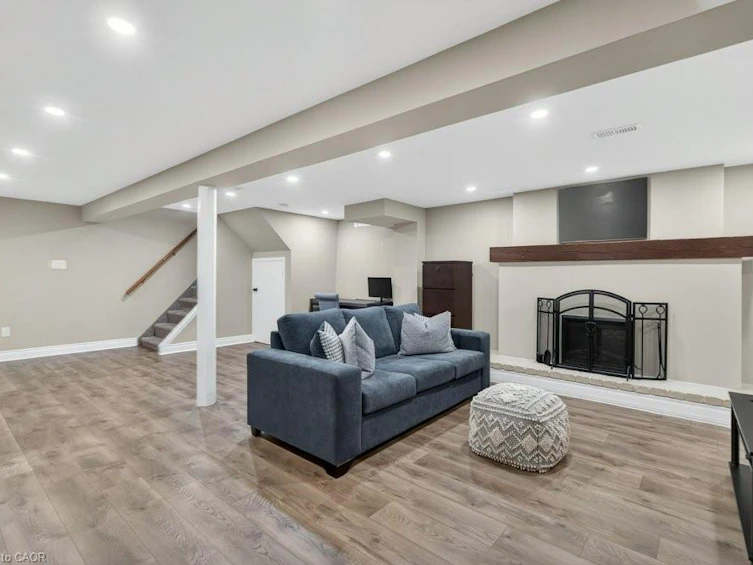 24 Braeheid Avenue, Hamilton, ON, L8B 0C5 - 34