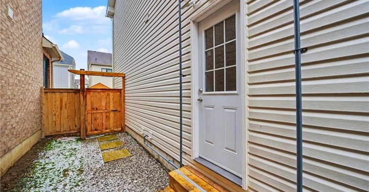 24 Derby Drive, Cayuga, ON, N3W 0C1 - 3