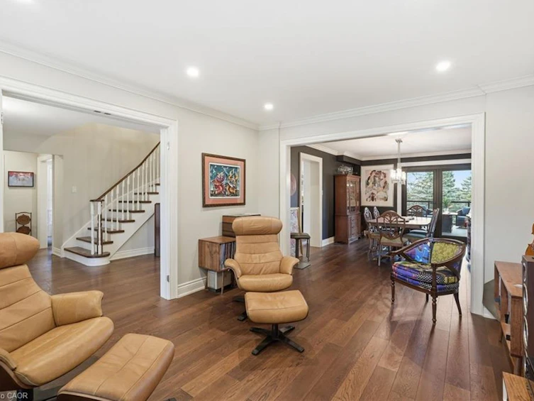 23 Golfview Crescent, Hamilton, ON, L9H 6V1 - 8
