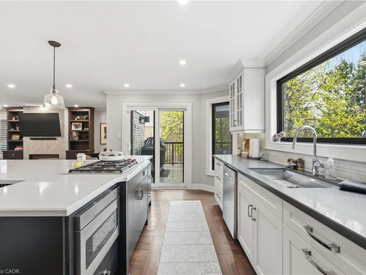 23 Golfview Crescent, Hamilton, ON, L9H 6V1 - 13