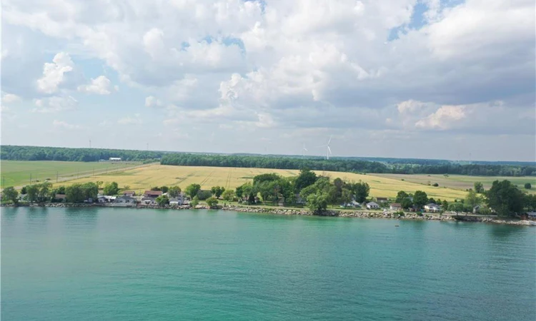 1611 Lakeshore Road