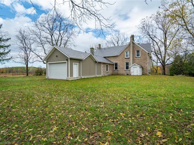 1172 8th Concession Road W - 3