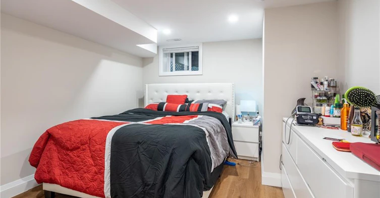 BSMT-213 Inverness Avenue E, Hamilton, ON, L9A 1H1 - 19