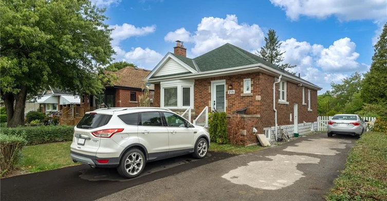BSMT-213 Inverness Avenue E, Hamilton, ON, L9A 1H1 - 2