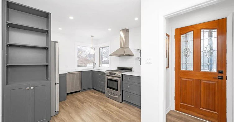 Upper Level-39 Westminster Avenue, Hamilton, ON, L9C 4L8 - 5