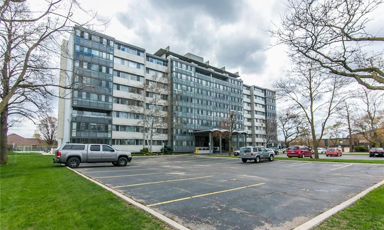 402-24 Midland Drive