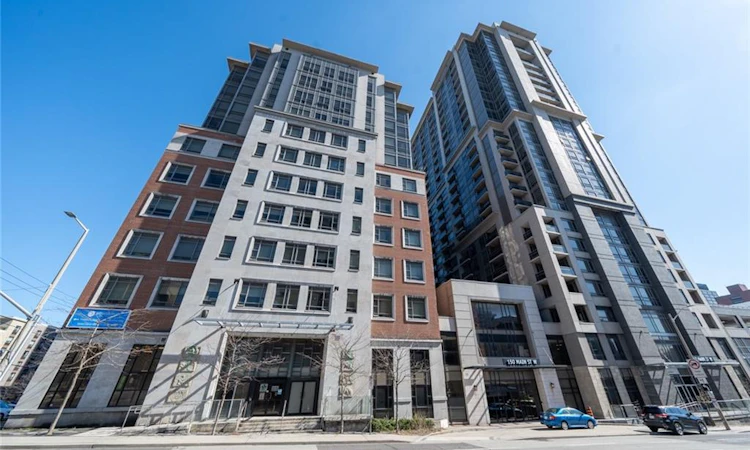 PH3-150 Main Street W