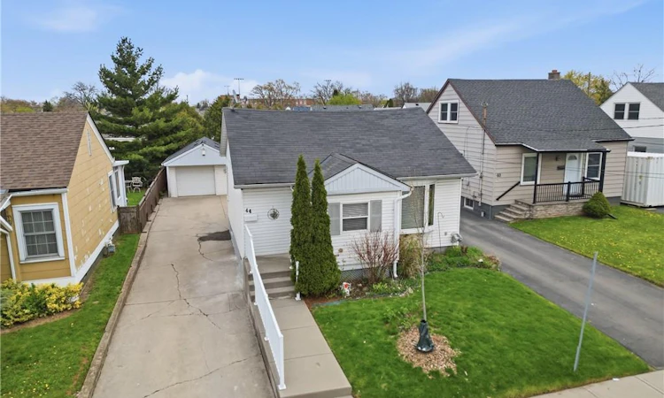 44 Selkirk Avenue