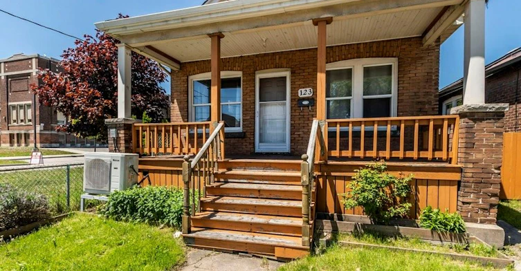 123 Gage Avenue N, Hamilton, ON, L8L 6Z8 - 4