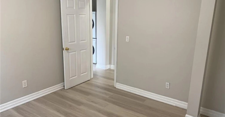 MAIN-1164 Cannon Street E, Hamilton, ON, L8L 2K1 - 11