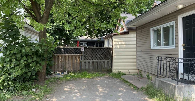 MAIN-1164 Cannon Street E, Hamilton, ON, L8L 2K1 - 3