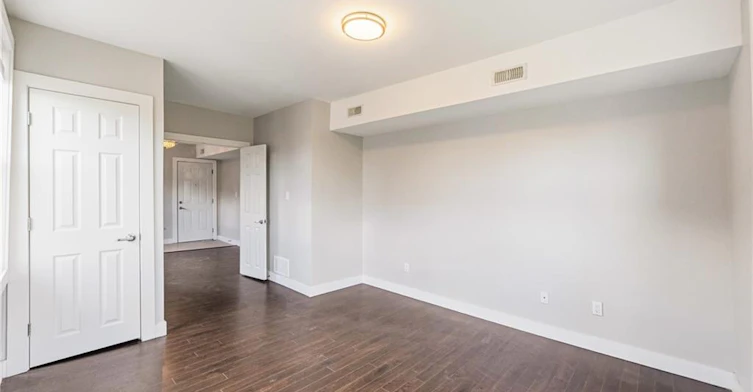 406-1544 King Street E, Hamilton, ON, L8K 1S9 - 11
