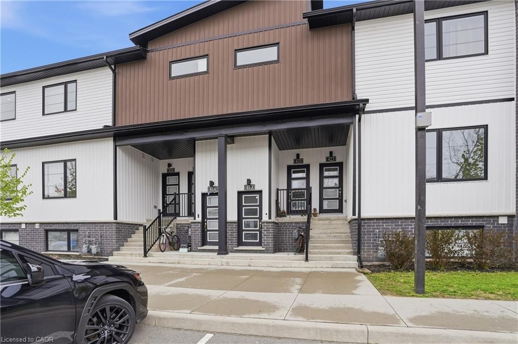 413-4263 Fourth Avenue, Niagara Falls, ON, L2E 0C2