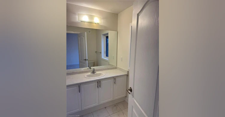 21 Baskett Street, Brantford, ON, N3T 0W4 - 24