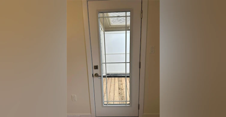 21 Baskett Street, Brantford, ON, N3T 0W4 - 3