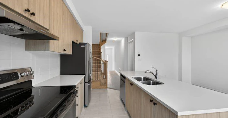 489 JACK WILFORD WAY Woodstock, Oxford Station, ON, N4S 0G7 - 6