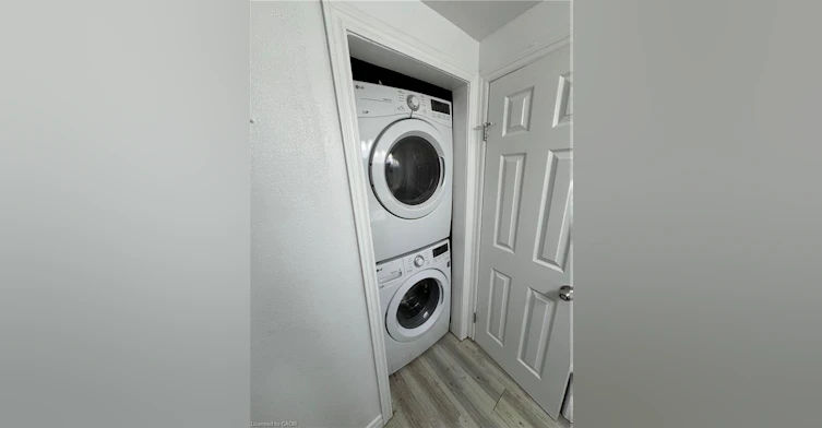 Upper-75 Hillside Drive, Kitchener, ON, N2E 1R1 - 9