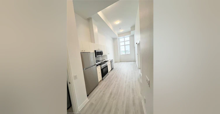 111-101 Golden Eagle Road, Waterloo, ON, N2V 1C3 - 9