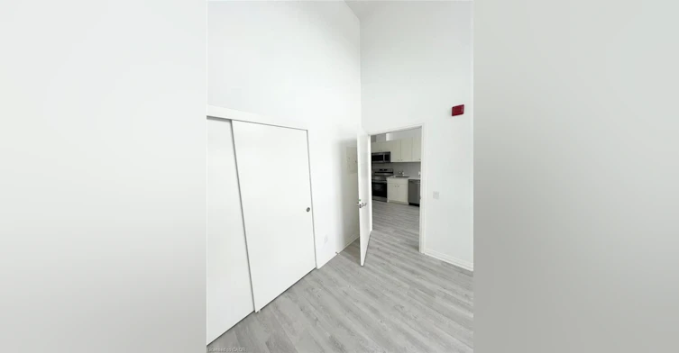 111-101 Golden Eagle Road, Waterloo, ON, N2V 1C3 - 20
