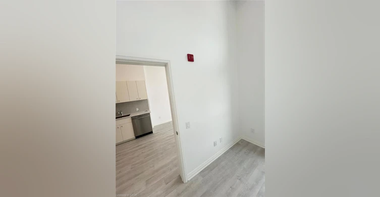 111-101 Golden Eagle Road, Waterloo, ON, N2V 1C3 - 12